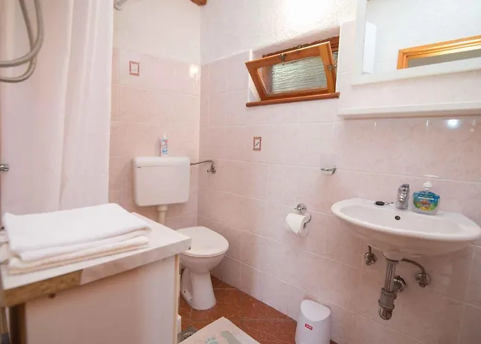 In 33624 Veli Lošinj