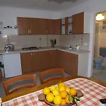 Appartement In 33624 Veli Lošinj